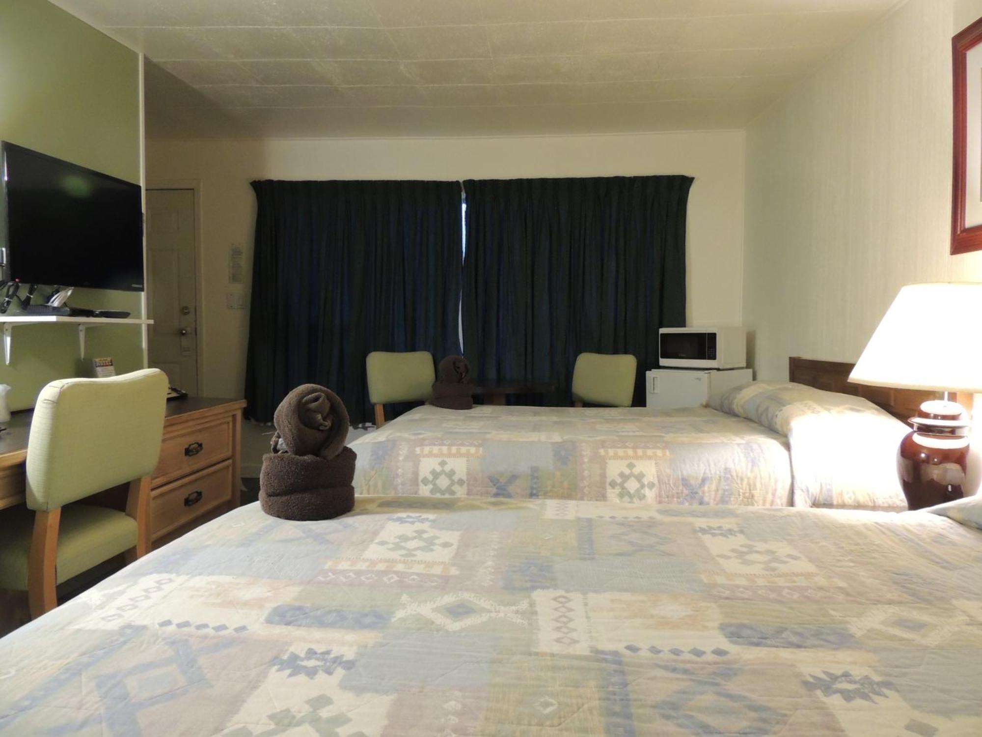 100 Mile Motel & Rv Park 100 Mile House Ruang foto