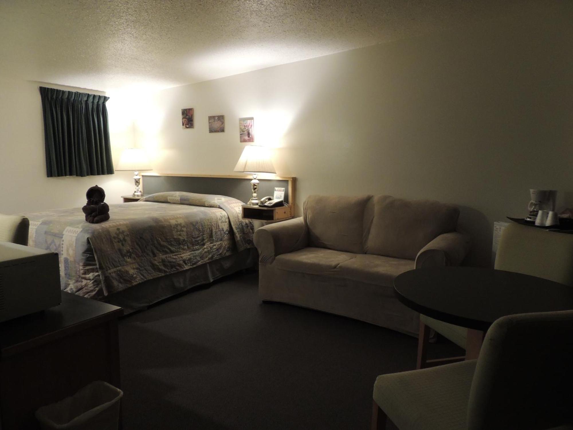100 Mile Motel & Rv Park 100 Mile House Ruang foto